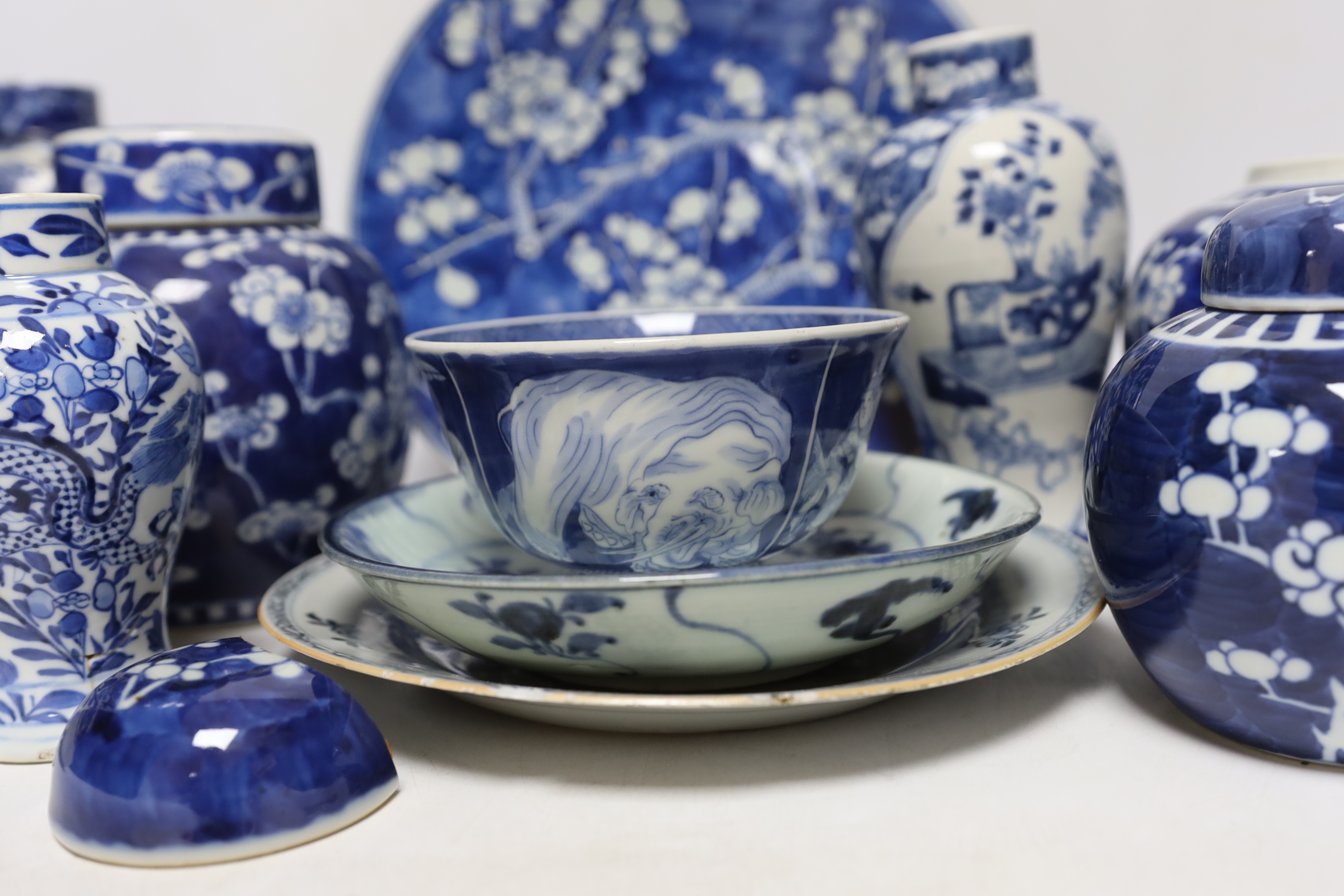 An 18th century Chinese export blue and white dish together with other various Chinese blue and white ceramics and a Worcester teabowl and saucer (13)